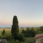 Confortable In Gers 32390