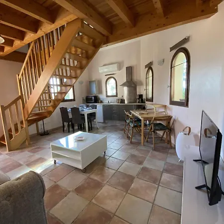 Confortable In Gers 32390