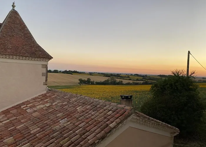 Апартаменты Confortable In Gers 32390